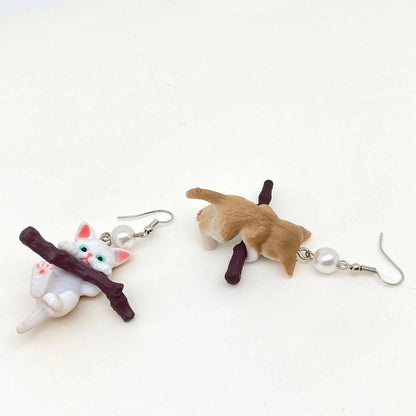 Branch White Cat Earrings Mio Queena